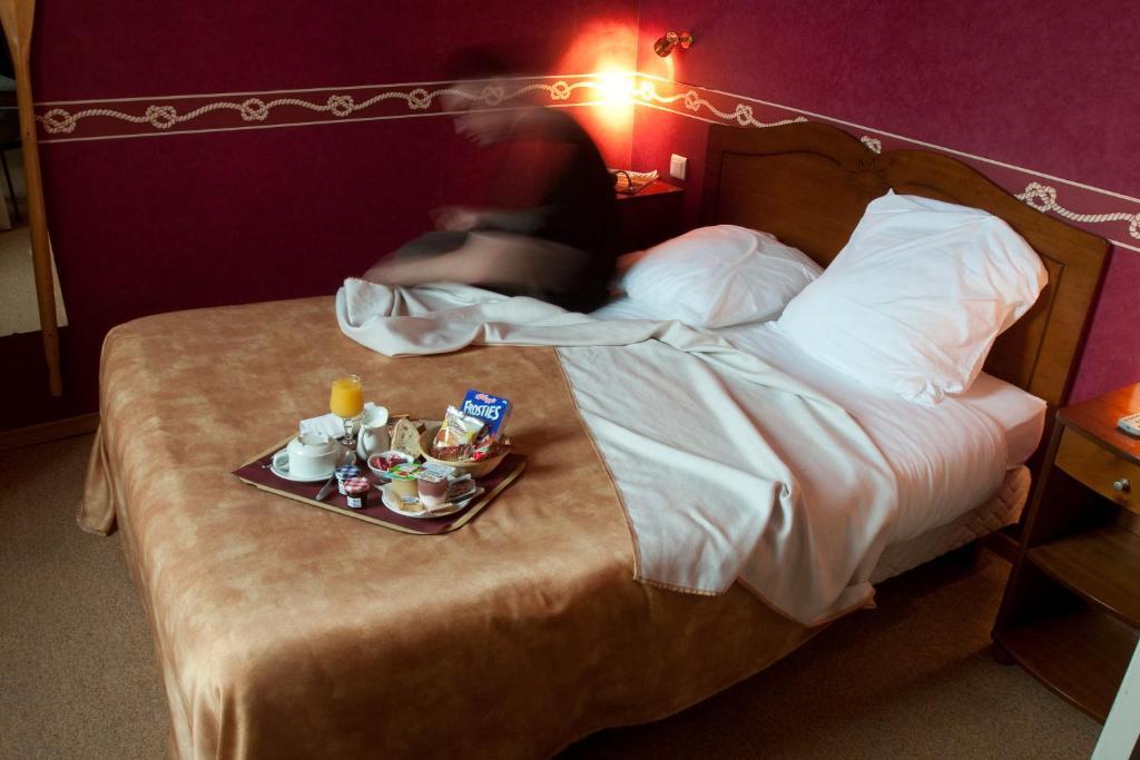 Le Relais Du Canalou Digoin Camera foto
