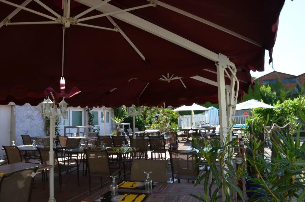 Le Relais Du Canalou Digoin Esterno foto